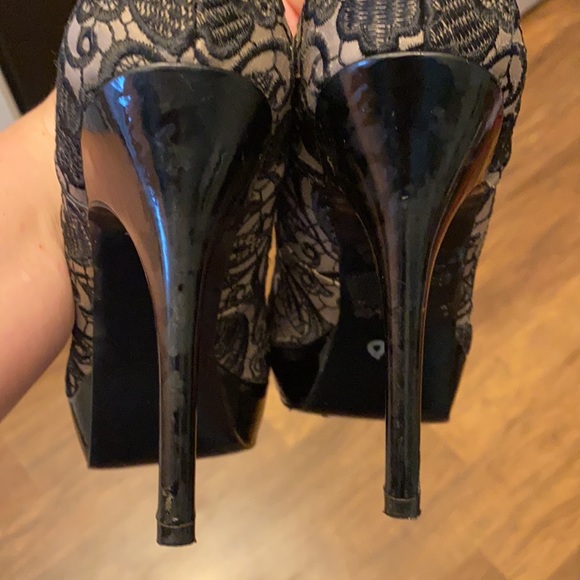 Pumps - Picture 4 of 5